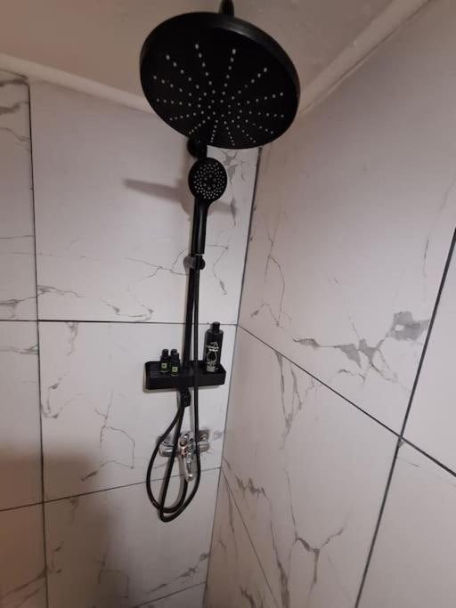סלוניקי Queen Suites 60M2 מראה חיצוני תמונה
